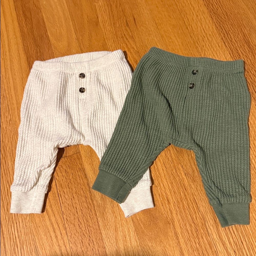 Old Navy Pants Size 3-6 Months